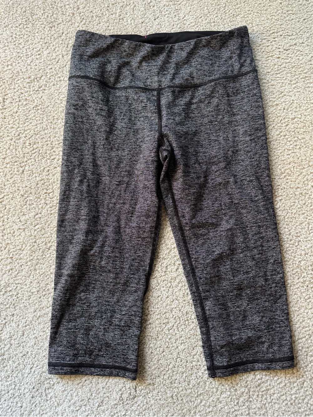Victoria's Secret Charcoal Heather Capri Leggings